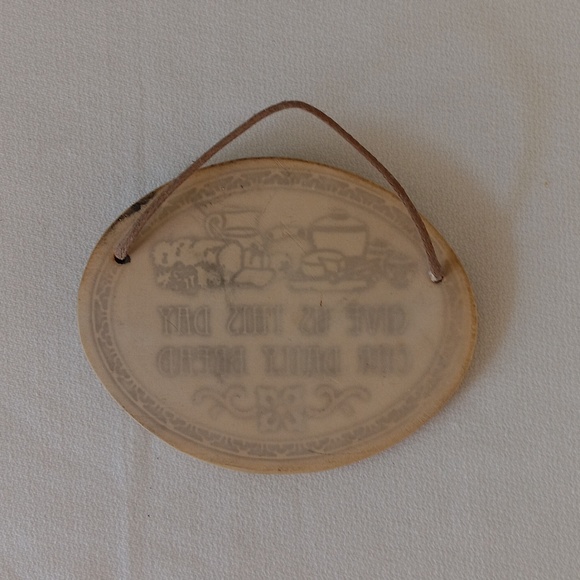 Trinity Pottery Kitchen Prauer Plaque - Picture 4 of 4